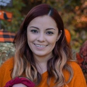 Meet your Posher, Ana